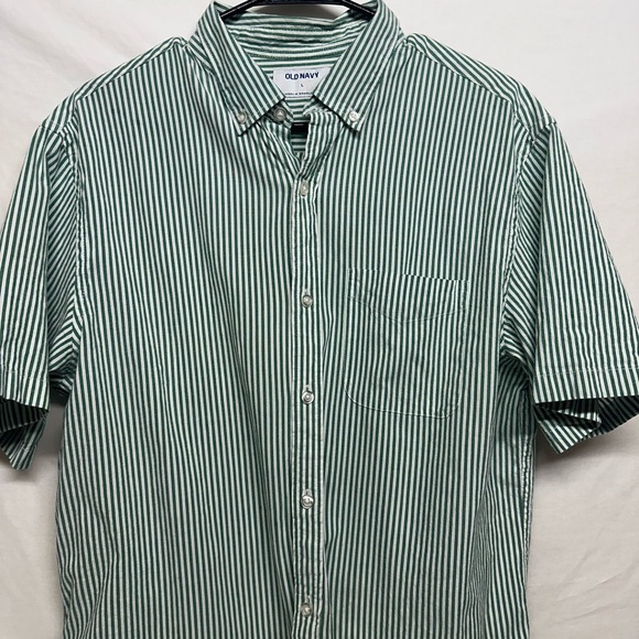 Old Navy‎ Mens Shirt  Green and White Striped Short Sleeve Collared Button Up - Picture 1 of 11